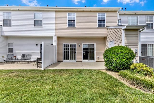 9598 Walkers Glen Drive NW, Concord, NC 28027