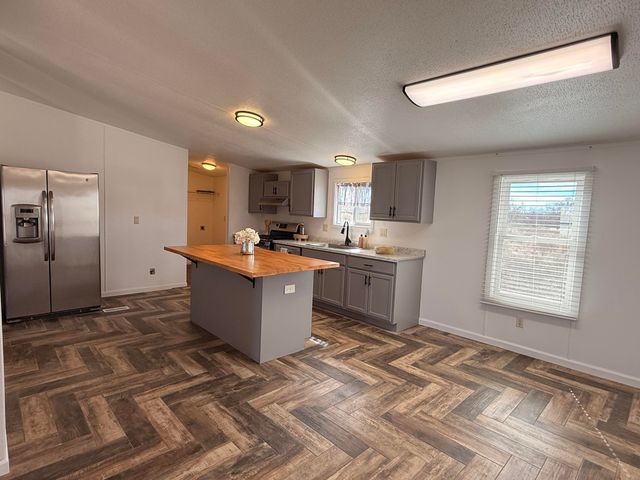 143 Vista Grande, Rio Communities, NM 87002