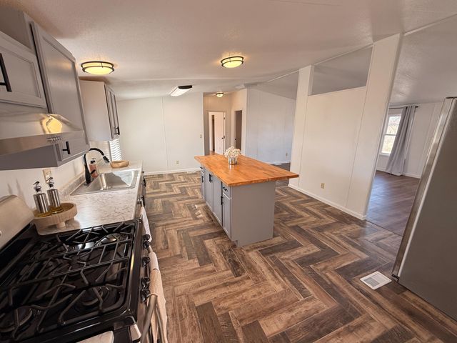 143 Vista Grande, Rio Communities, NM 87002