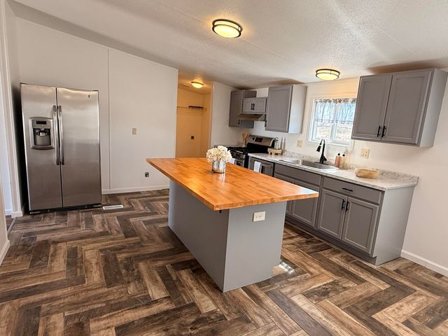 143 Vista Grande, Rio Communities, NM 87002