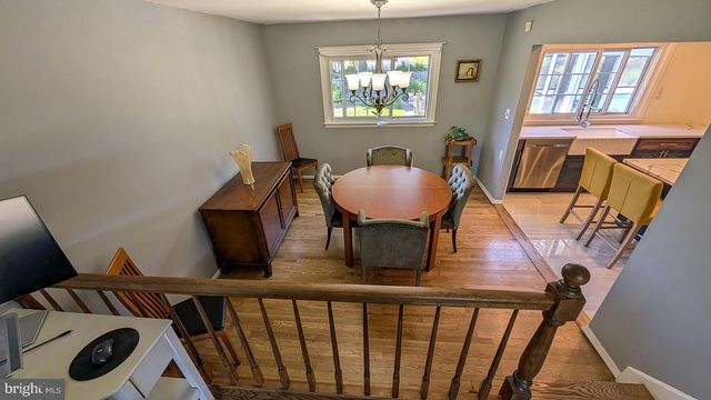 9 WOLFPACK RD, Hamilton, NJ 08619