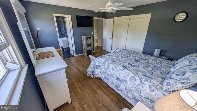 9 WOLFPACK RD, Hamilton, NJ 08619