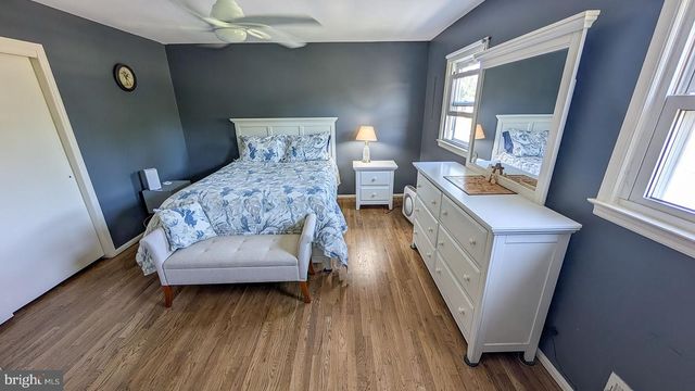 9 WOLFPACK RD, Hamilton, NJ 08619
