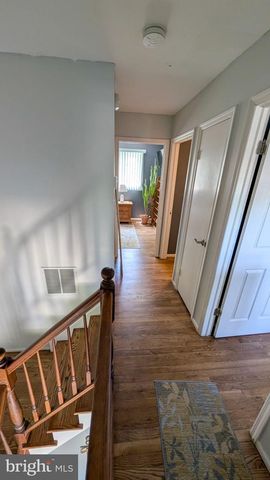 9 WOLFPACK RD, Hamilton, NJ 08619