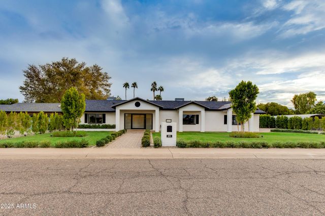 8701 E HIGHLAND Avenue, Scottsdale, AZ 85251