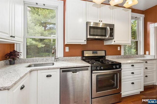 145 Watchung Avenue, Montclair, NJ 07043
