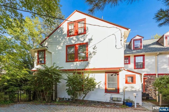 145 Watchung Avenue, Montclair, NJ 07043