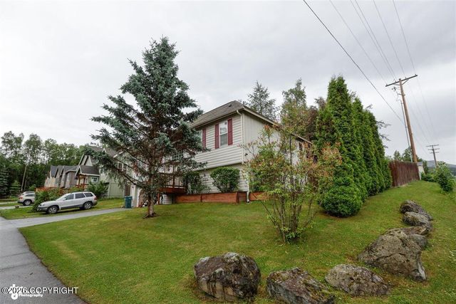 10555 Chain of Rock Street, Eagle River, AK 99577