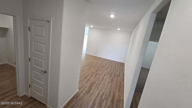 1092 S Nisbet Place, Vail, AZ 85641