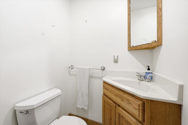 15 Moores Lane, Seabrook, NH 03874