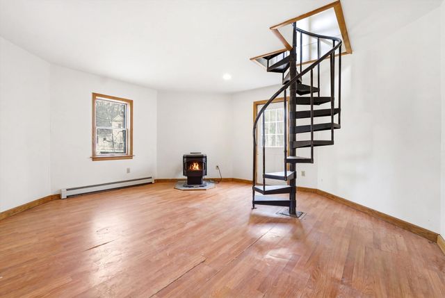 15 Moores Lane, Seabrook, NH 03874