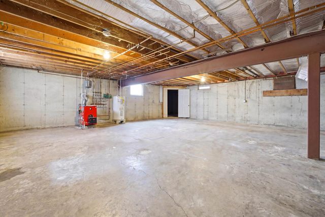 15 Moores Lane, Seabrook, NH 03874