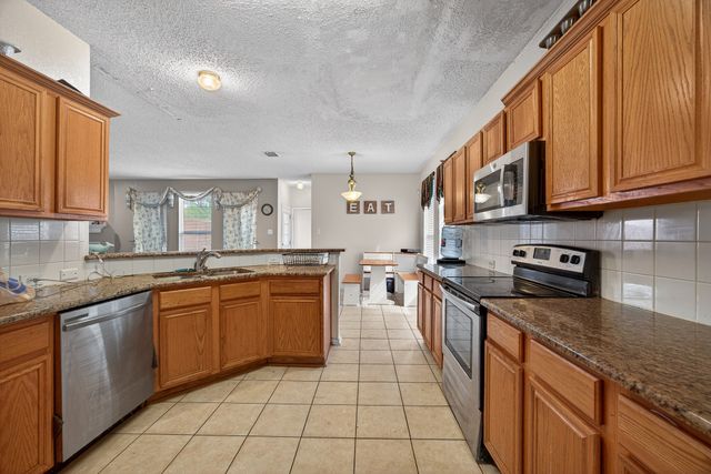 5205 Alazan Bay Drive, Rowlett, TX 75089