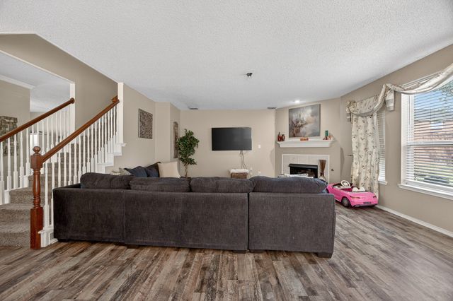 5205 Alazan Bay Drive, Rowlett, TX 75089