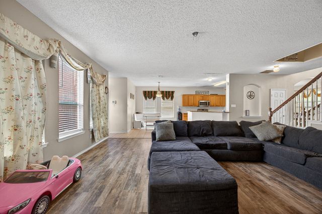 5205 Alazan Bay Drive, Rowlett, TX 75089