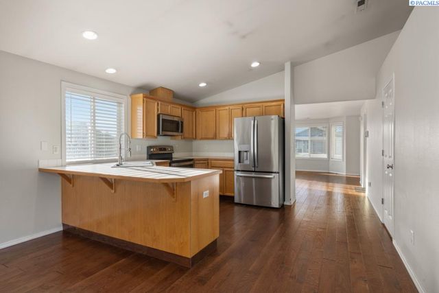 4115 Minorca Ln, Pasco, WA 99301