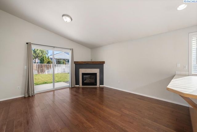 4115 Minorca Ln, Pasco, WA 99301