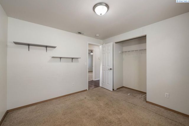 4115 Minorca Ln, Pasco, WA 99301