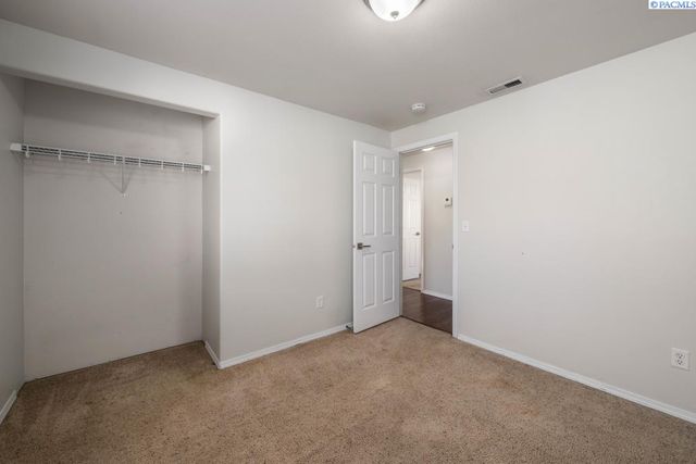 4115 Minorca Ln, Pasco, WA 99301