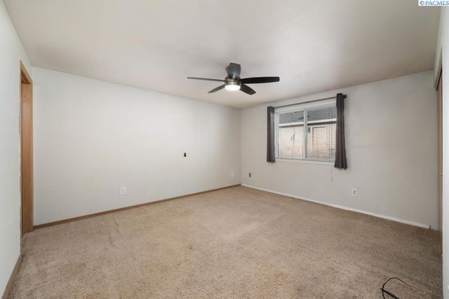 4115 Minorca Ln, Pasco, WA 99301