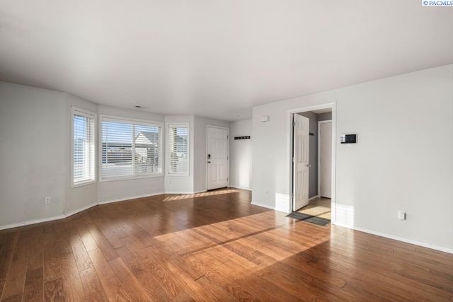 4115 Minorca Ln, Pasco, WA 99301