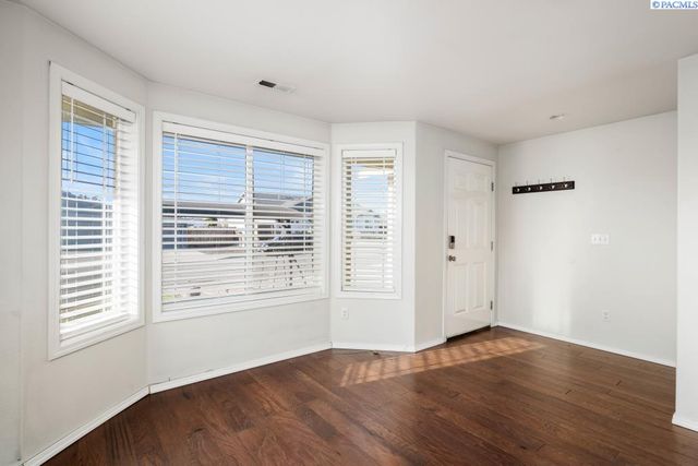 4115 Minorca Ln, Pasco, WA 99301