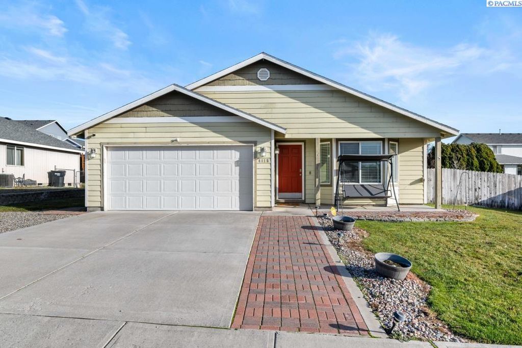 4115 Minorca Ln, Pasco, WA 99301