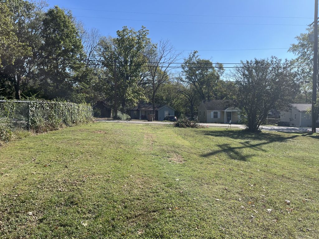 645 Delaware Ave, Madison, TN 37115