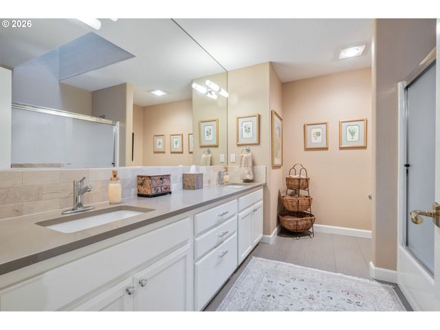 13619 Ne 43RD Ct, Vancouver, WA 98686