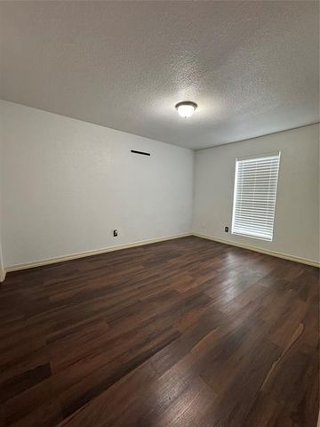 8100 Creekbend Drive 156, Houston, TX 77071