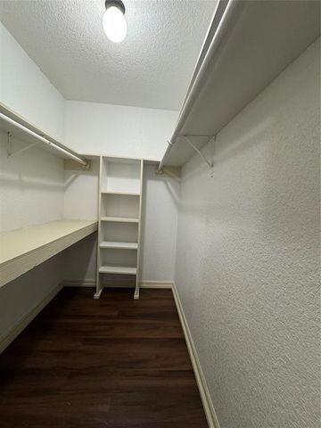 8100 Creekbend Drive 156, Houston, TX 77071