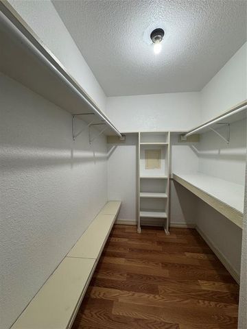 8100 Creekbend Drive 156, Houston, TX 77071