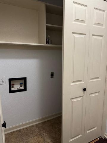 8100 Creekbend Drive 156, Houston, TX 77071