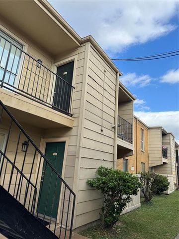 8100 Creekbend Drive 156, Houston, TX 77071