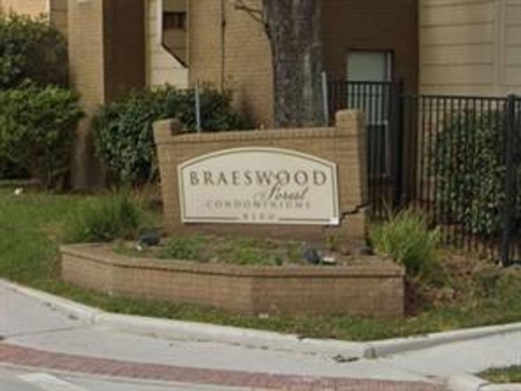 8100 Creekbend Drive 156, Houston, TX 77071