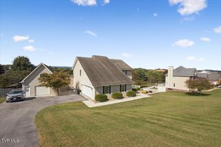 18430 Whites Point Drive, Abingdon, VA 24211