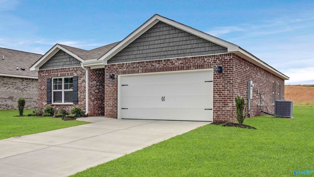 18935 Wicklow Circle, Athens, AL 35613