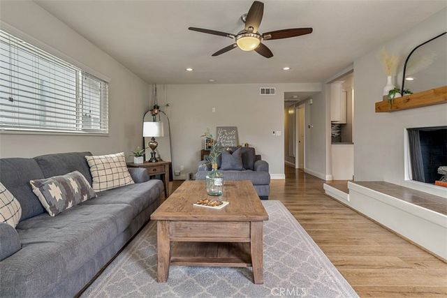 1133 E Sycamore, Orange, CA 92866
