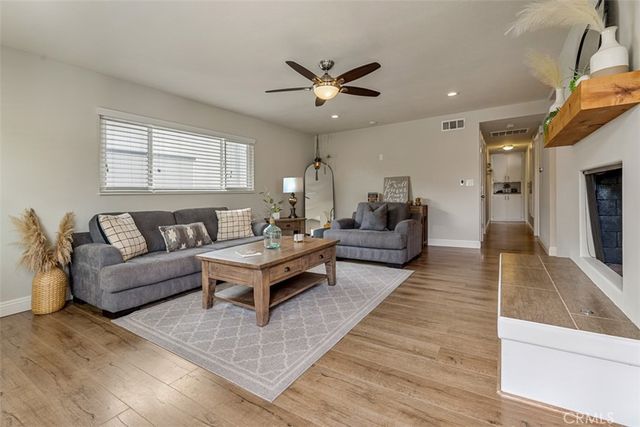 1133 E Sycamore, Orange, CA 92866