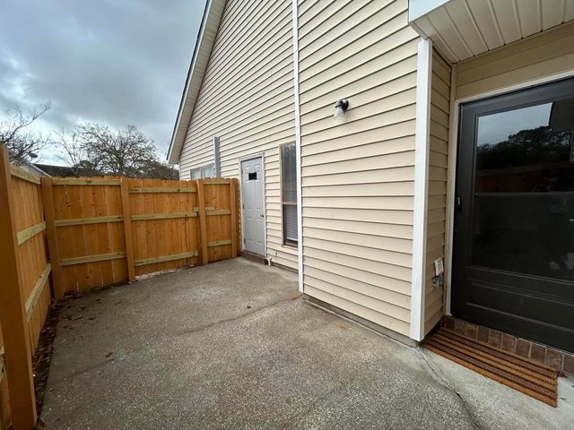 923 E Estates Boulevard Apt E, Charleston, SC 29414