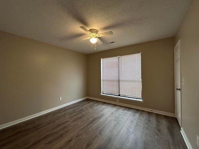 923 E Estates Boulevard Apt E, Charleston, SC 29414