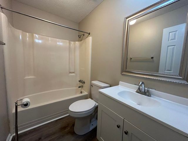 923 E Estates Boulevard Apt E, Charleston, SC 29414