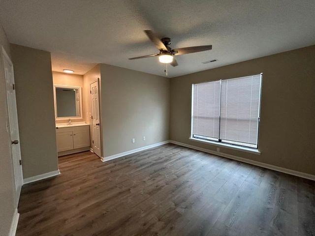 923 E Estates Boulevard Apt E, Charleston, SC 29414