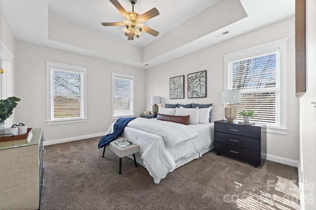 1039 Hunters Run Drive, Tega Cay, SC 29708