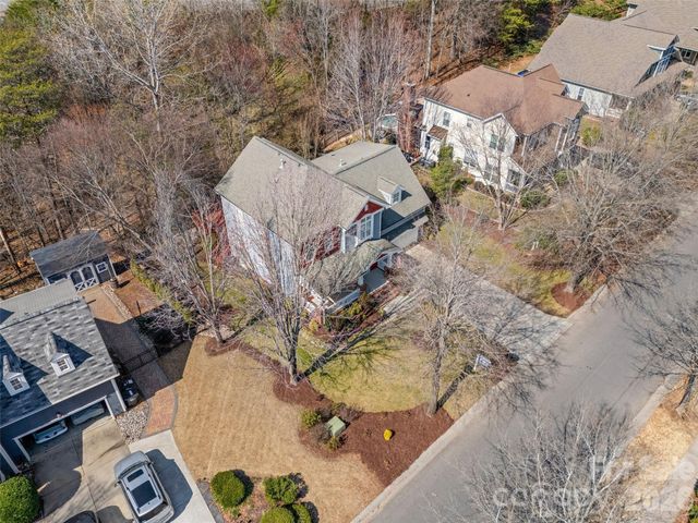 1039 Hunters Run Drive, Tega Cay, SC 29708