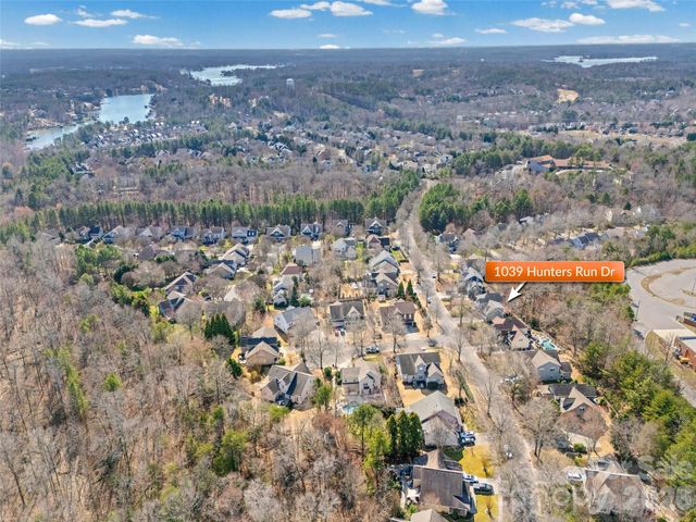 1039 Hunters Run Drive, Tega Cay, SC 29708