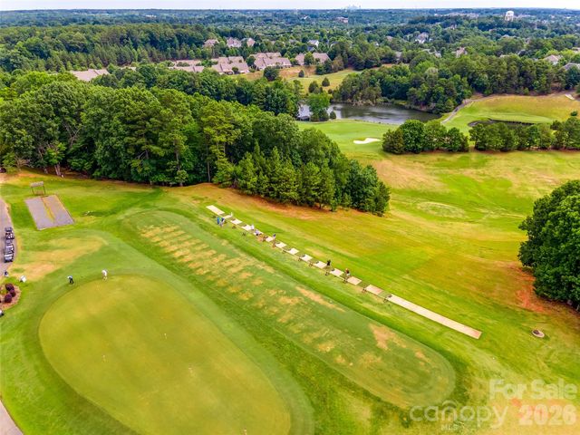 1039 Hunters Run Drive, Tega Cay, SC 29708