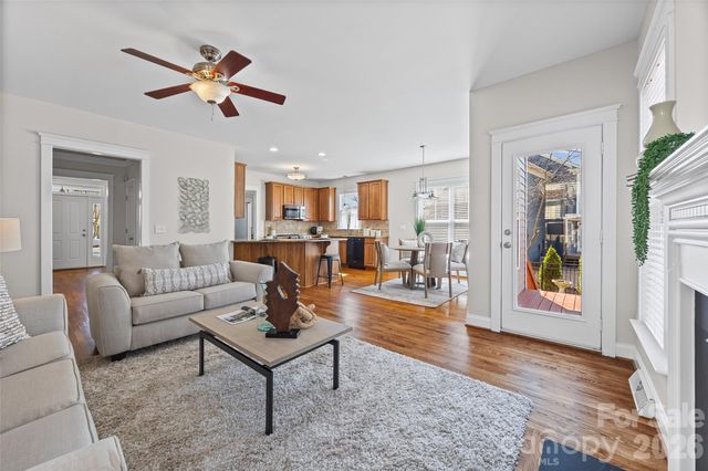 1039 Hunters Run Drive, Tega Cay, SC 29708