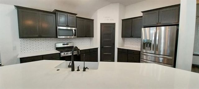 18641 Vivo Drive, Edmond, OK 73012