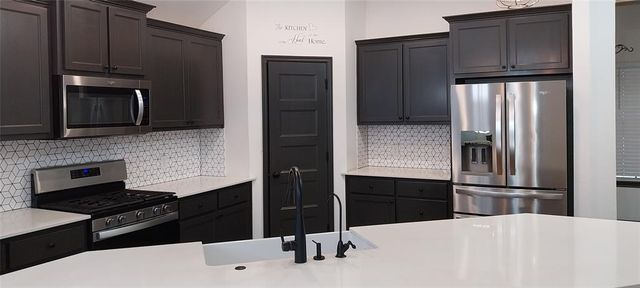 18641 Vivo Drive, Edmond, OK 73012